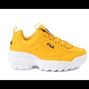 NWOT Yellow Fila sneakers size 7 Women